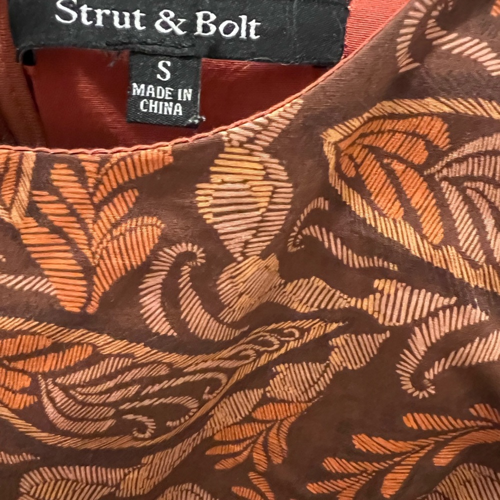 Chic Brown Patterned Mini Dress - Picture 3 of 4